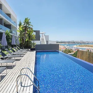 One2seven Aparthotel